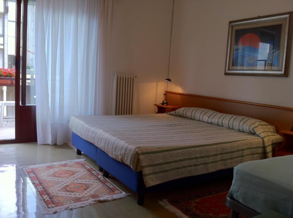 Hotel Europa Porlezza Szoba fotó